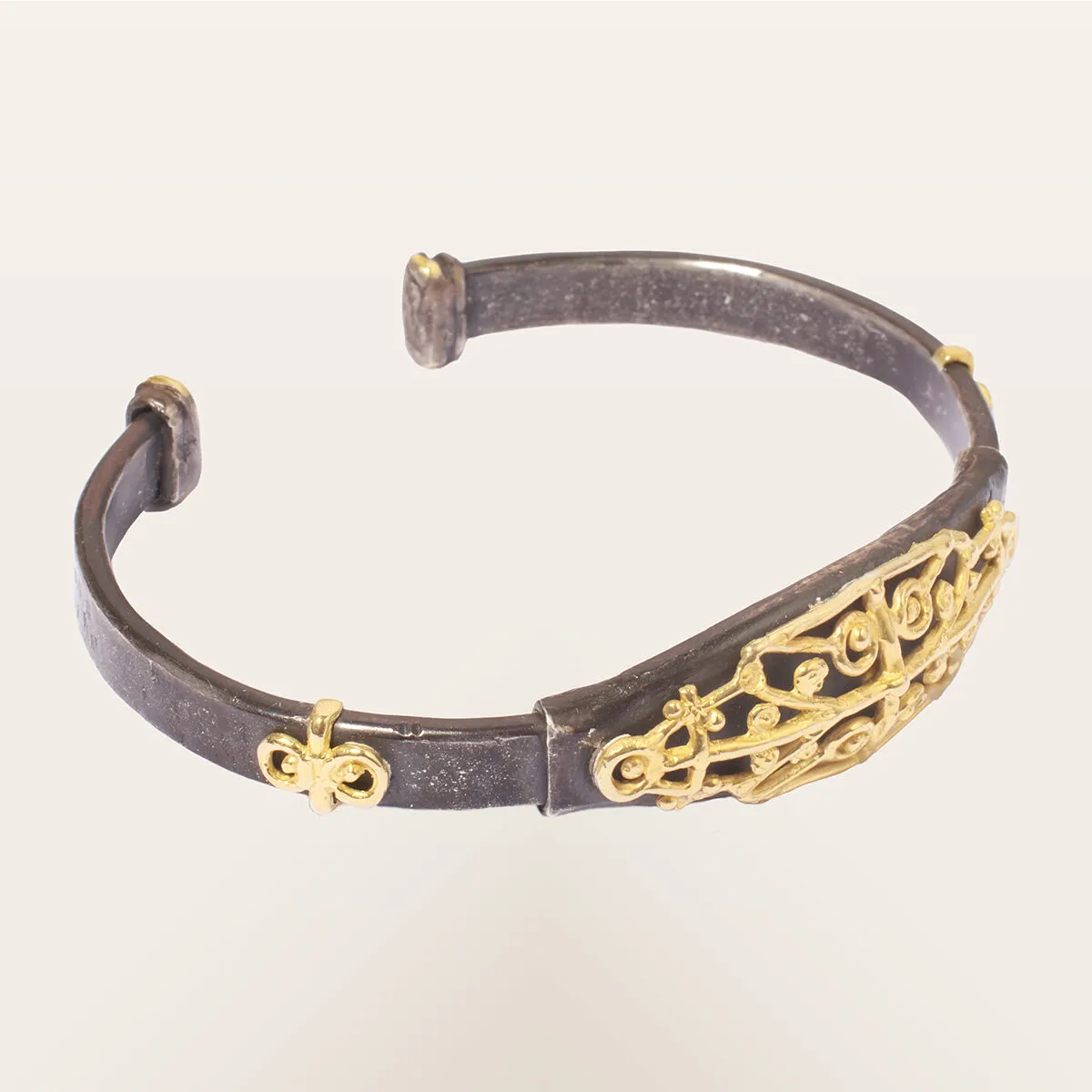 Alfredo Correnti Aeterna Professa bracciale bronzo