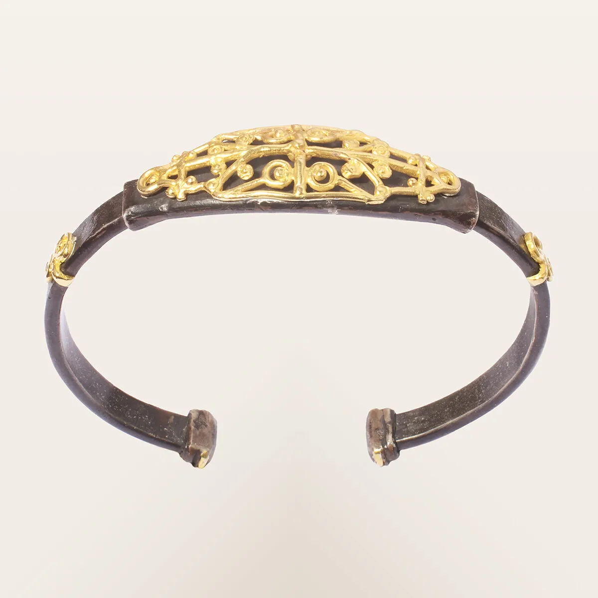 Alfredo Correnti Aeterna Professa bracciale bronzo