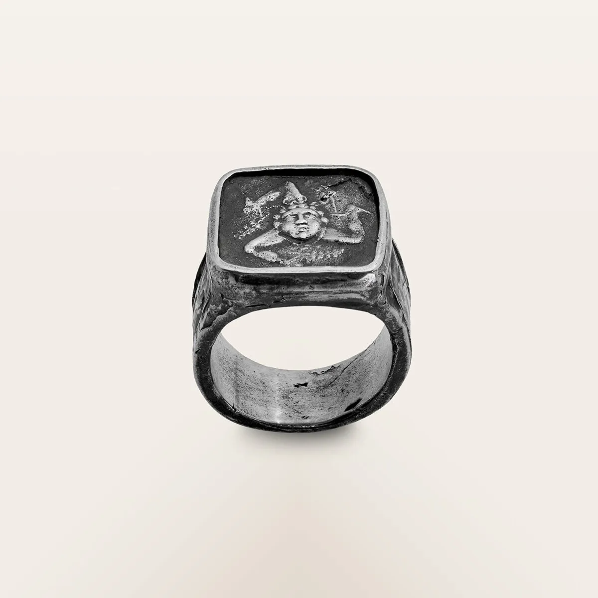 Alfredo Correnti Nesso Anello Trinacria Quadro argento