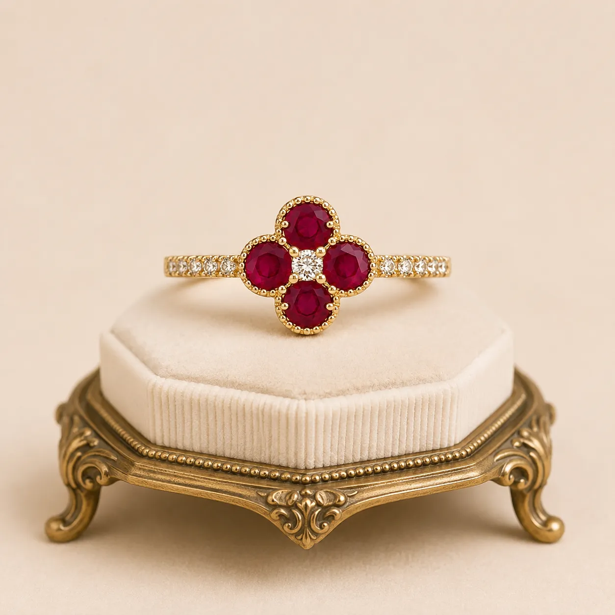 Victoria Jane Ruby Flower anello oro rubino diamante