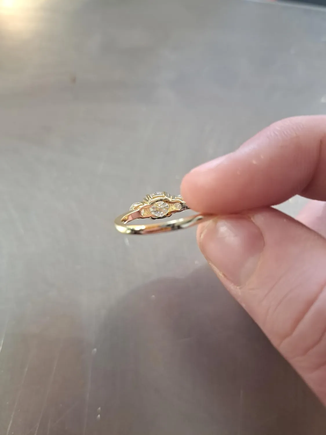 JewelryPalace Moissanite anello tre pietre oro rosa 14.5