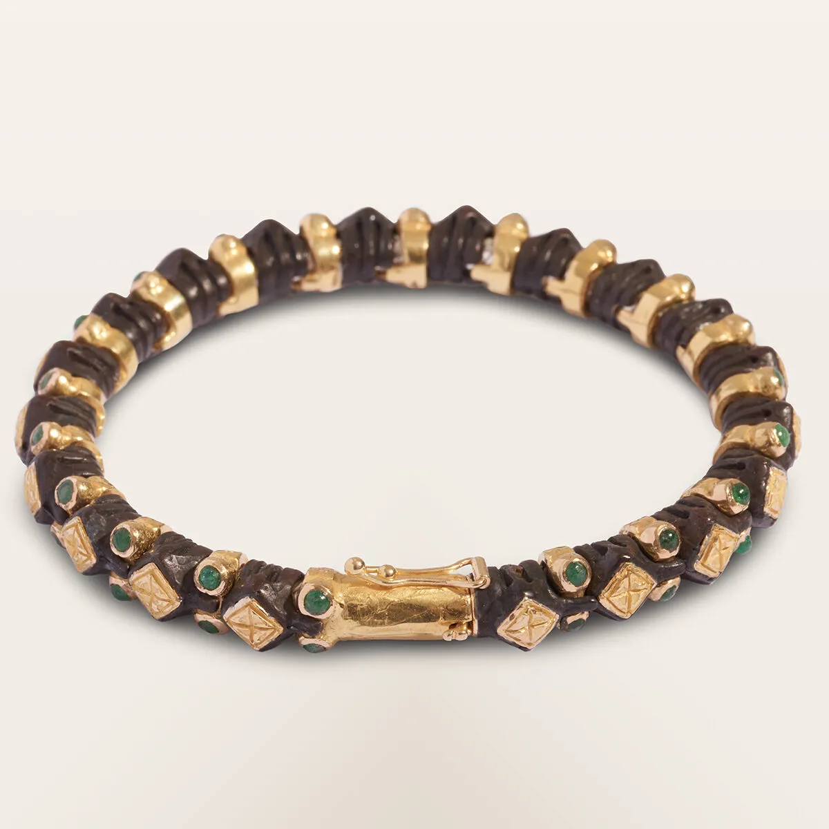 Alfredo Correnti Gea Bracciale Smeraldi Cabochon oro