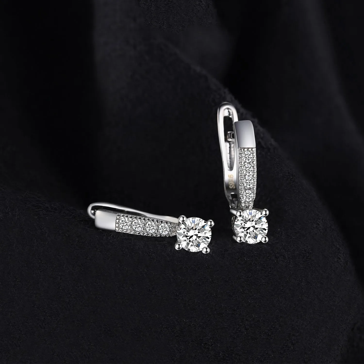 JewelryPalace 1ct orecchini a cerchio argento zirconia