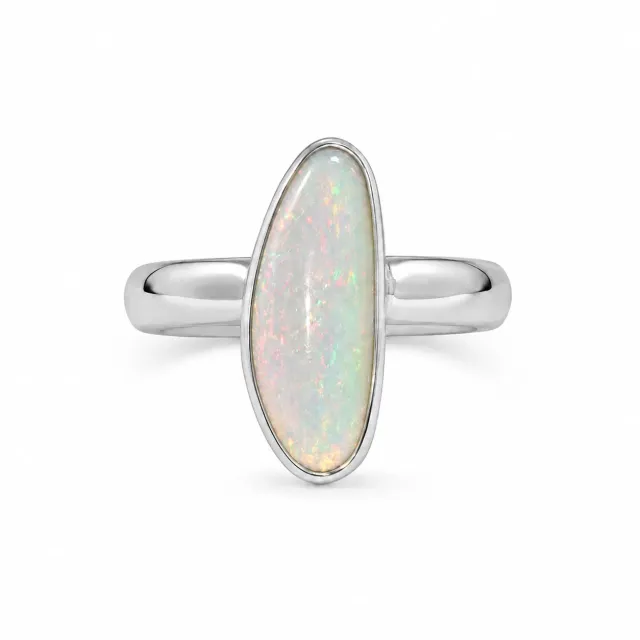 Victoria Jane Celestial Opal anello opale allungato argento