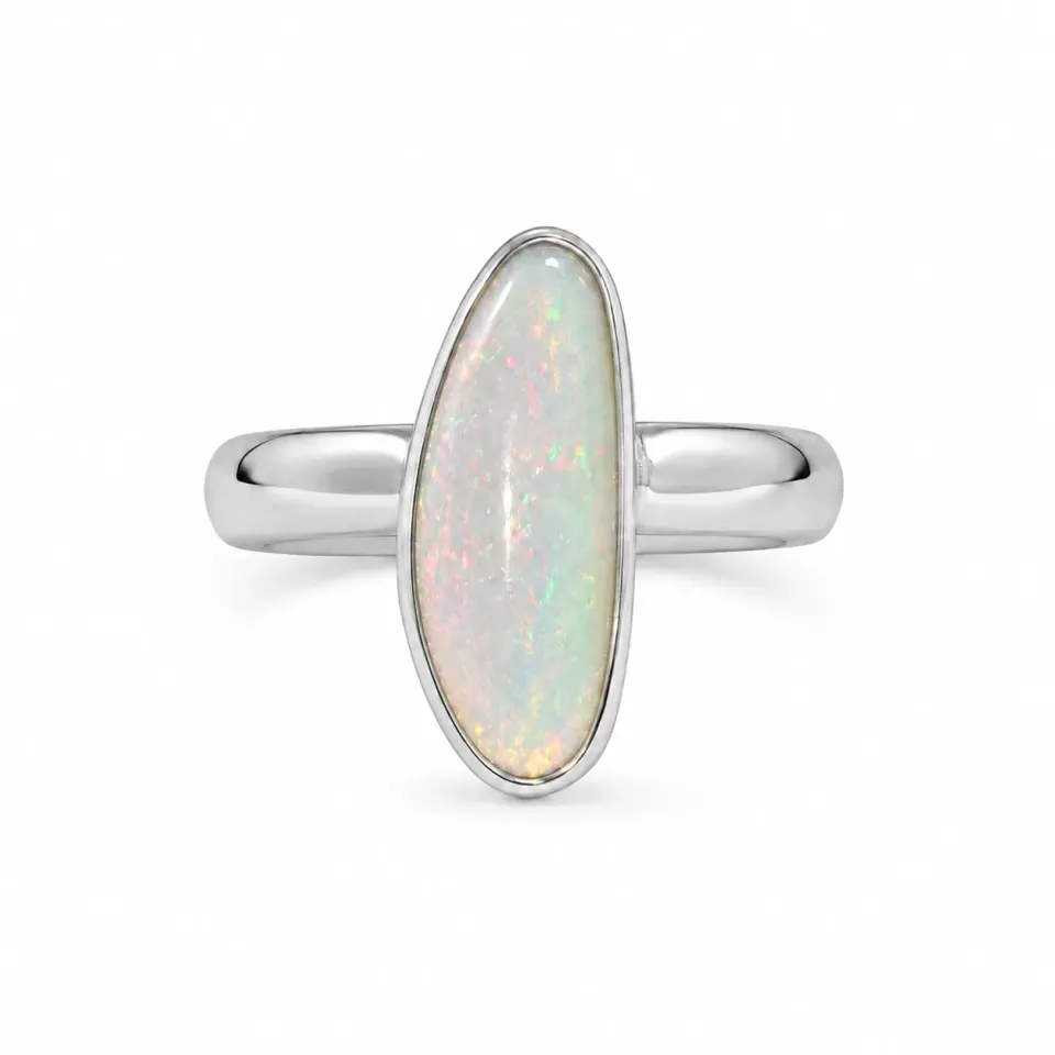 Victoria Jane Celestial Opal anello opale allungato argento