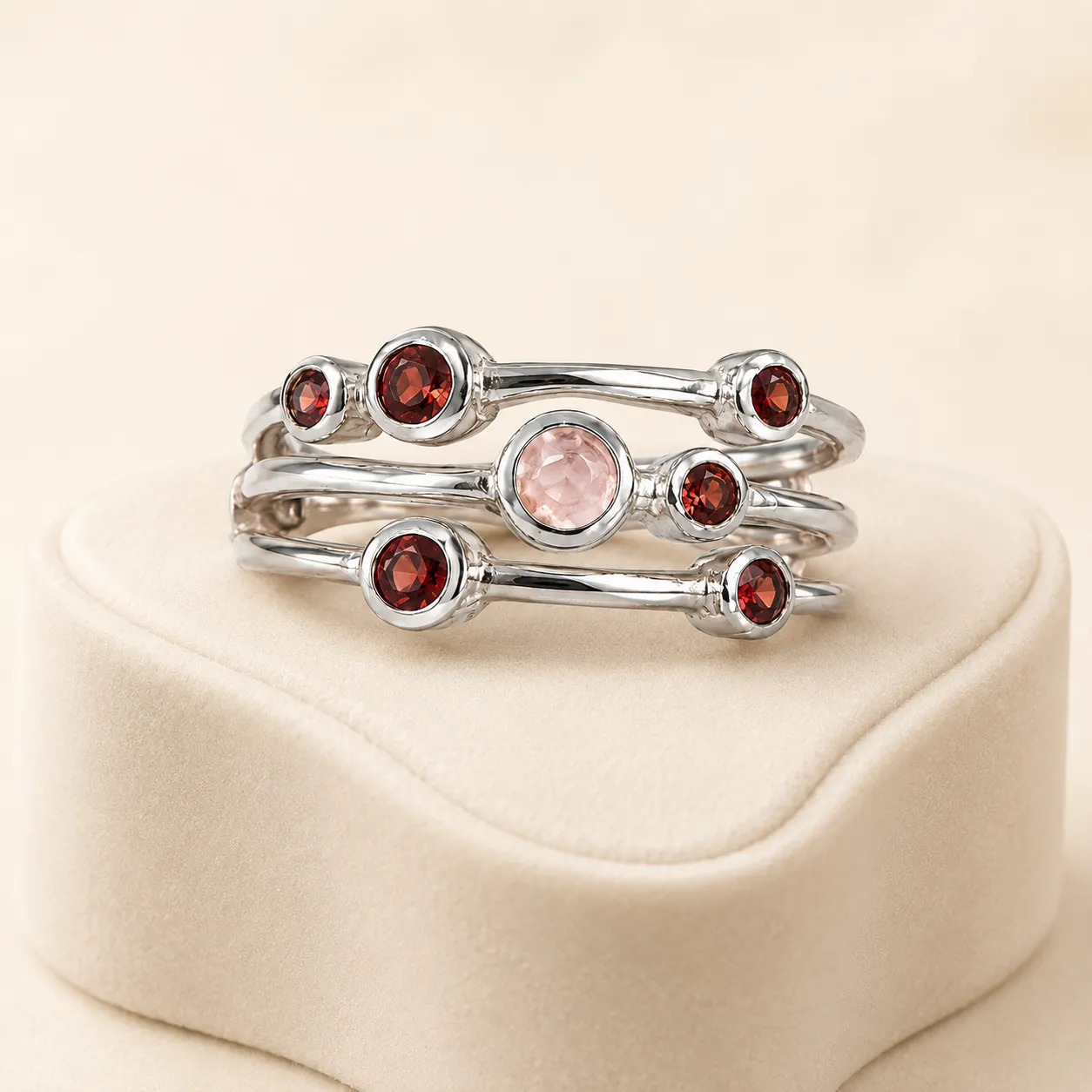 Victoria Jane Raindrop anello argento quarzo rosa granato
