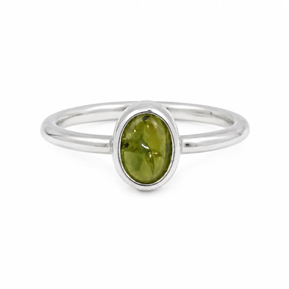 Victoria Jane anello peridoto ovale argento sterling