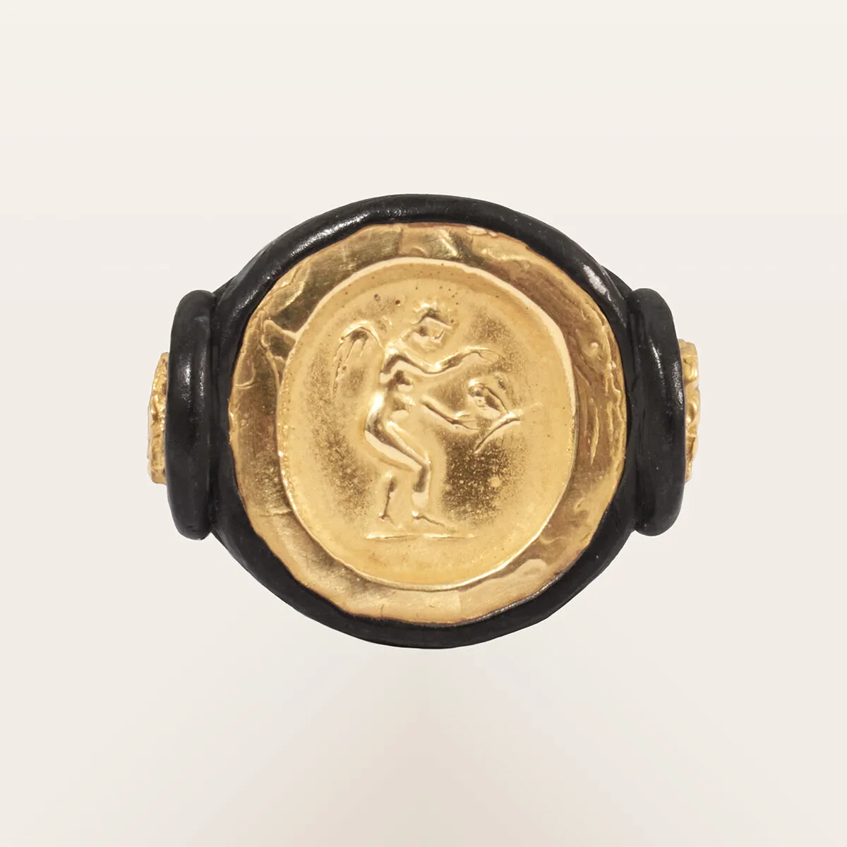 Alfredo Correnti Nesso Cupido anello oro