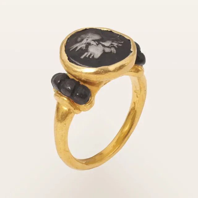 Alfredo Correnti Aeterna Atena anello oro giallo