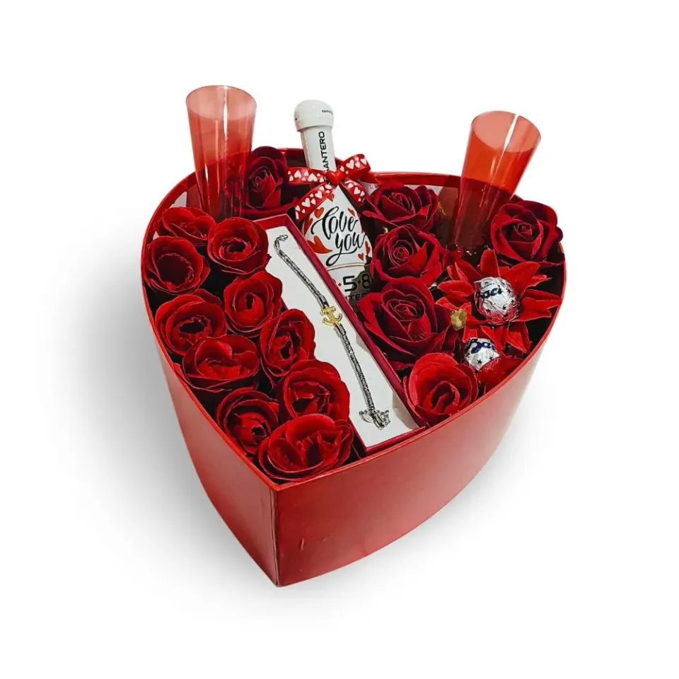Gioielli Celiento I Love You confezione cuore vino Santero 75cl