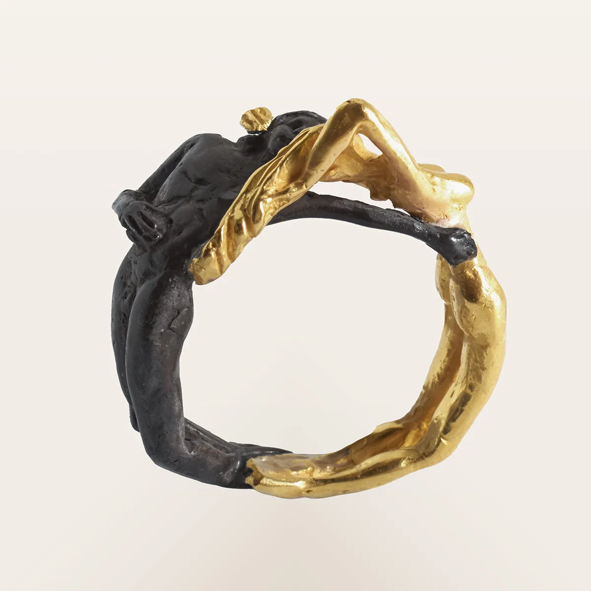 Alfredo Correnti Bacio anello misura anulare