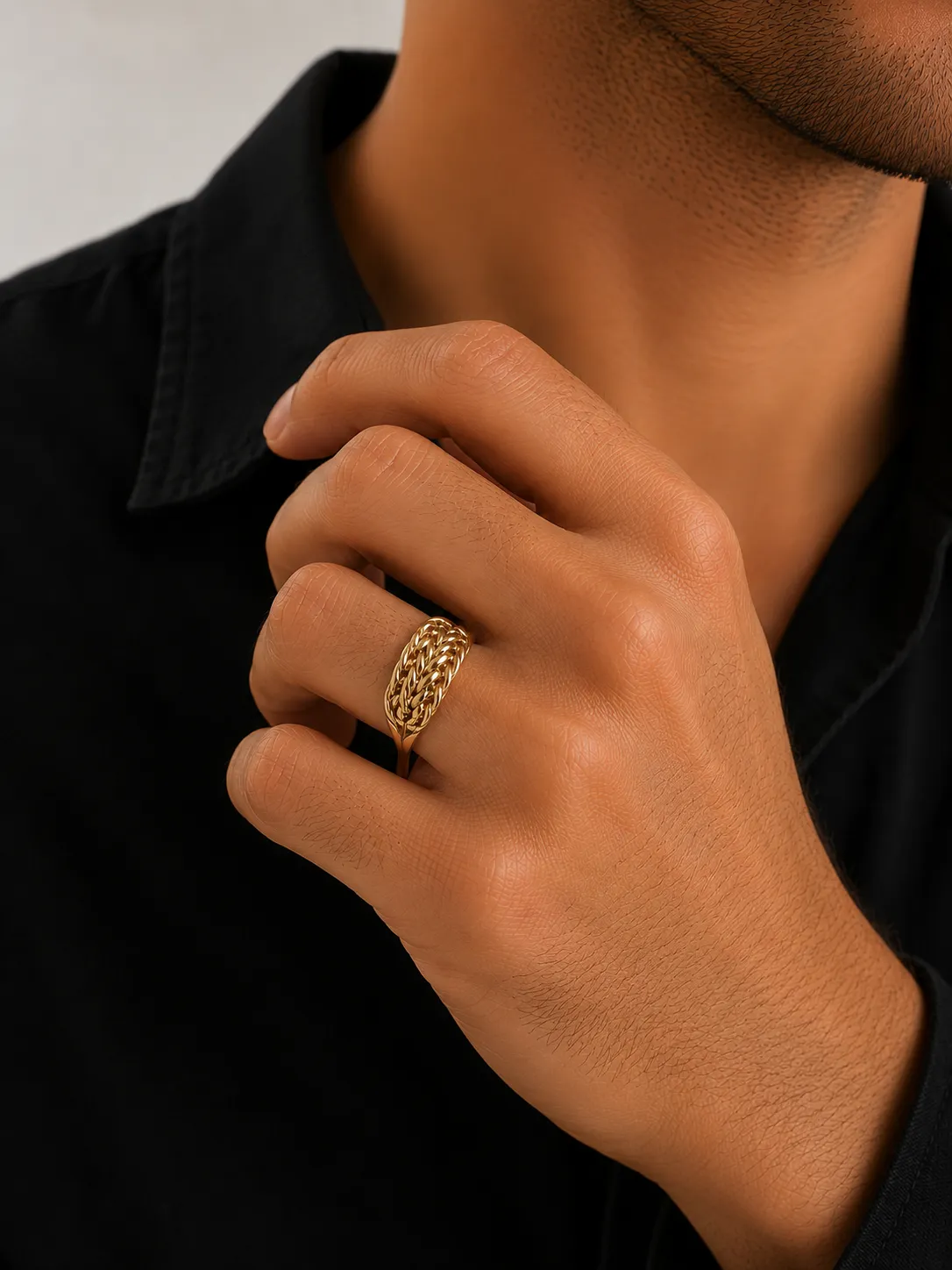 Victoria Jane Woven anello oro 9ct intrecciato