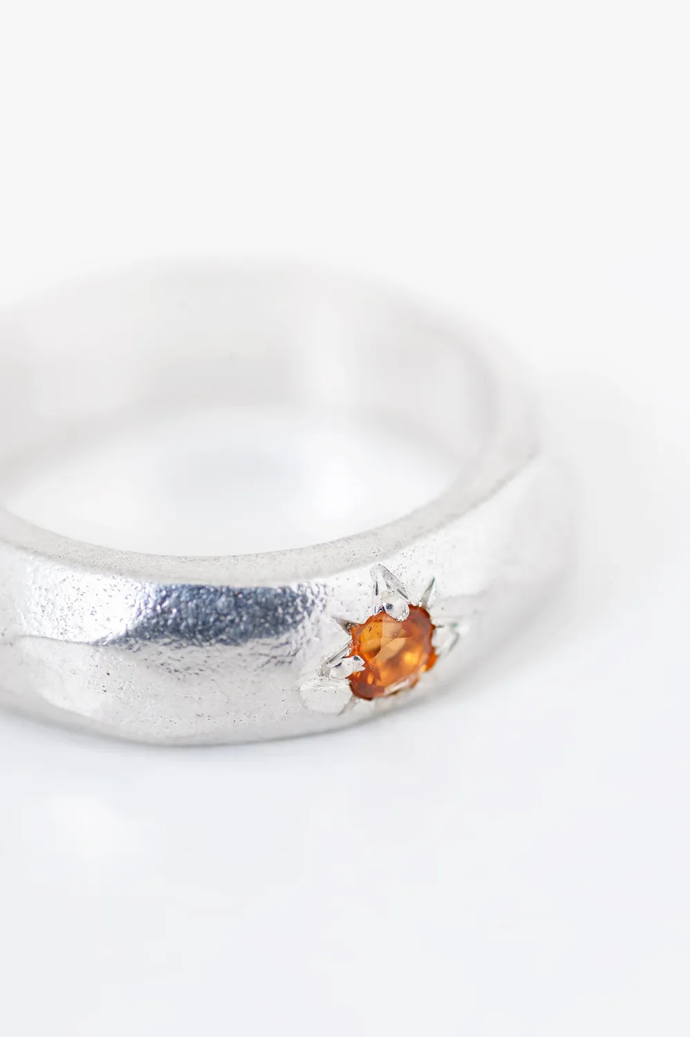 Flor Rubaja Classic Little Spark anello argento pietra