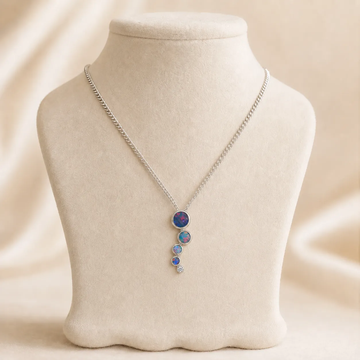Victoria Jane Galaxy Opal Pendant collana opale