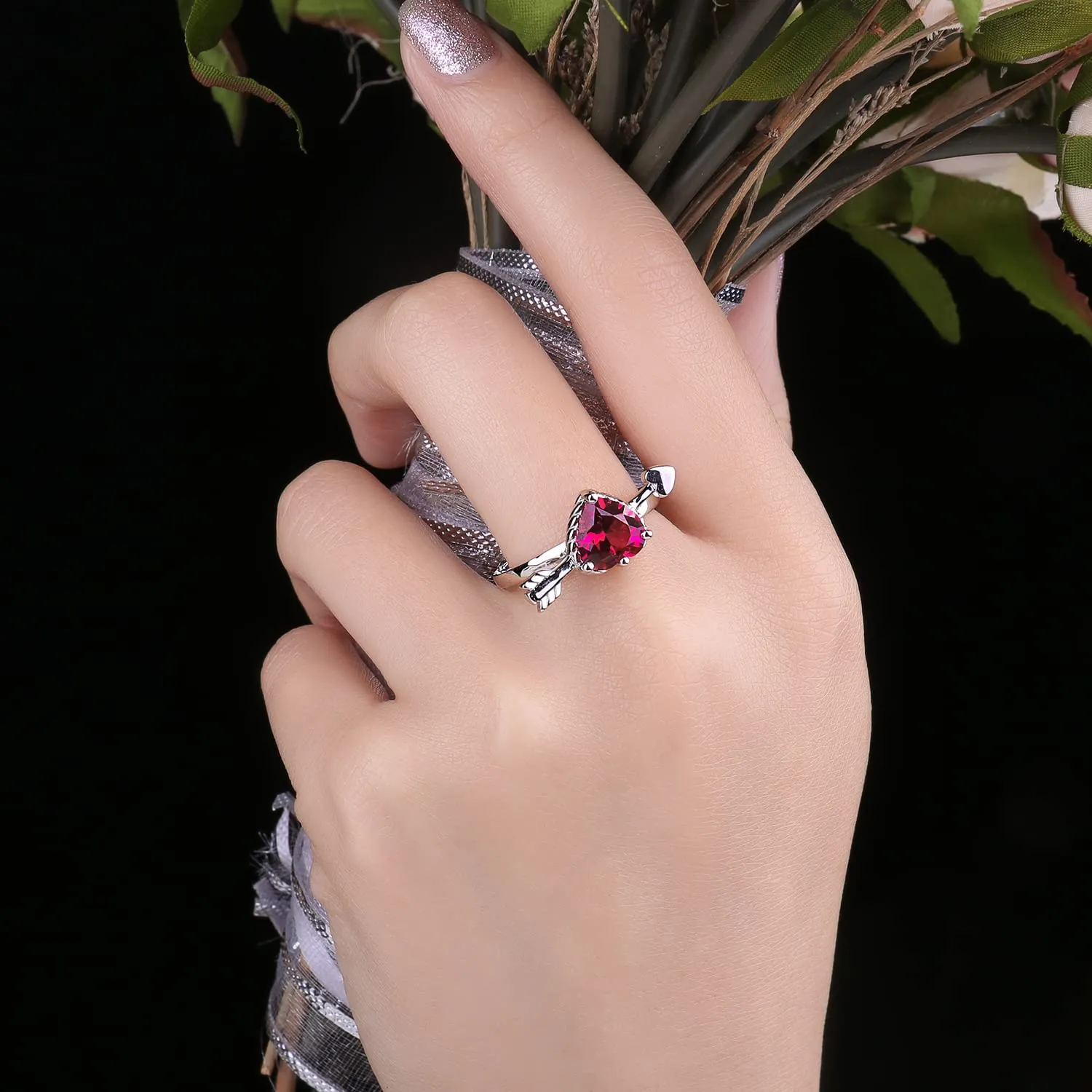 JewelryPalace 2.2ct Freccia anello argento zirconia rossa