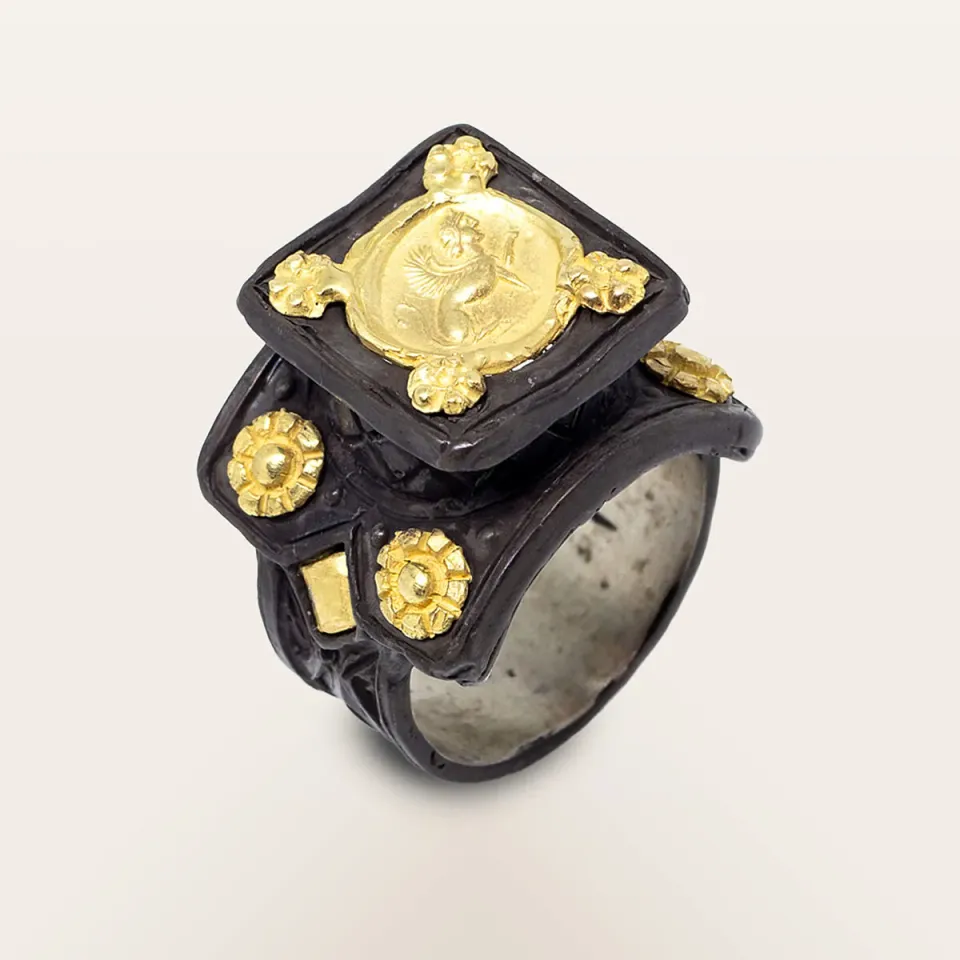 Alfredo Correnti Nesso Sfinge anello scultura
