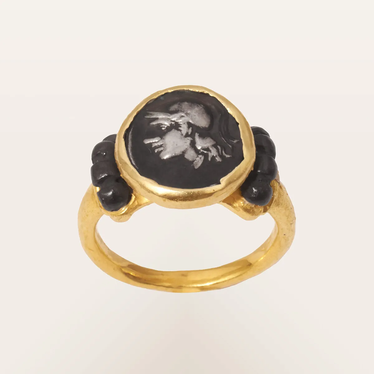 Alfredo Correnti Aeterna Atena anello oro giallo