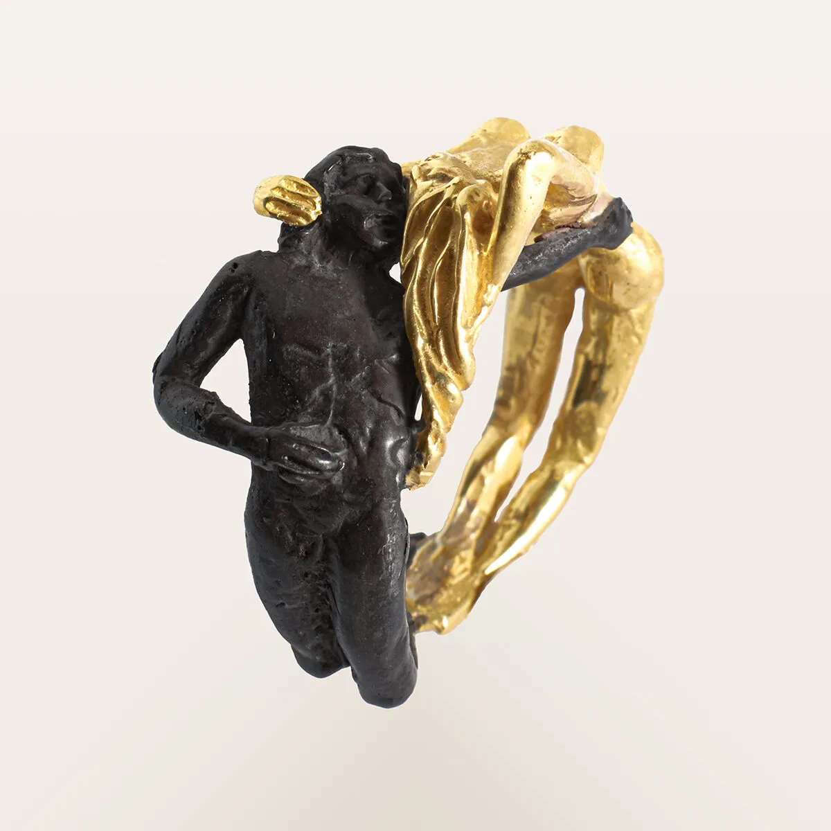 Alfredo Correnti Bacio anello misura anulare