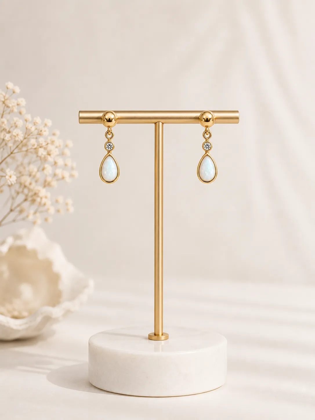 Victoria Jane White Opal orecchini oro opale bianco