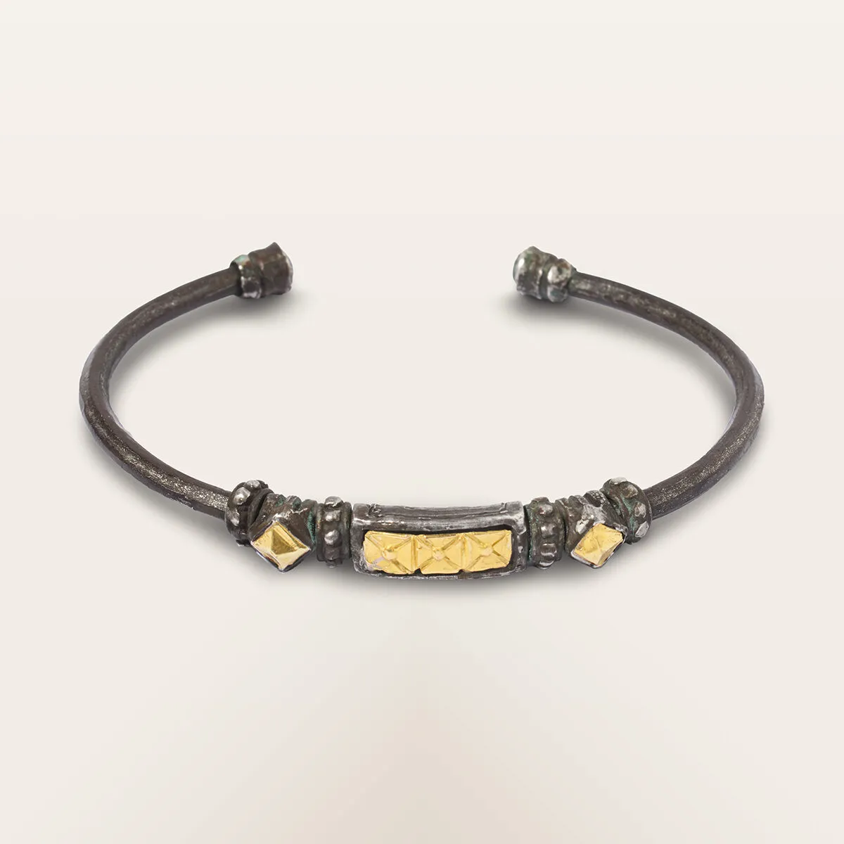 Alfredo Correnti Bracciale Pura rigido essenziale