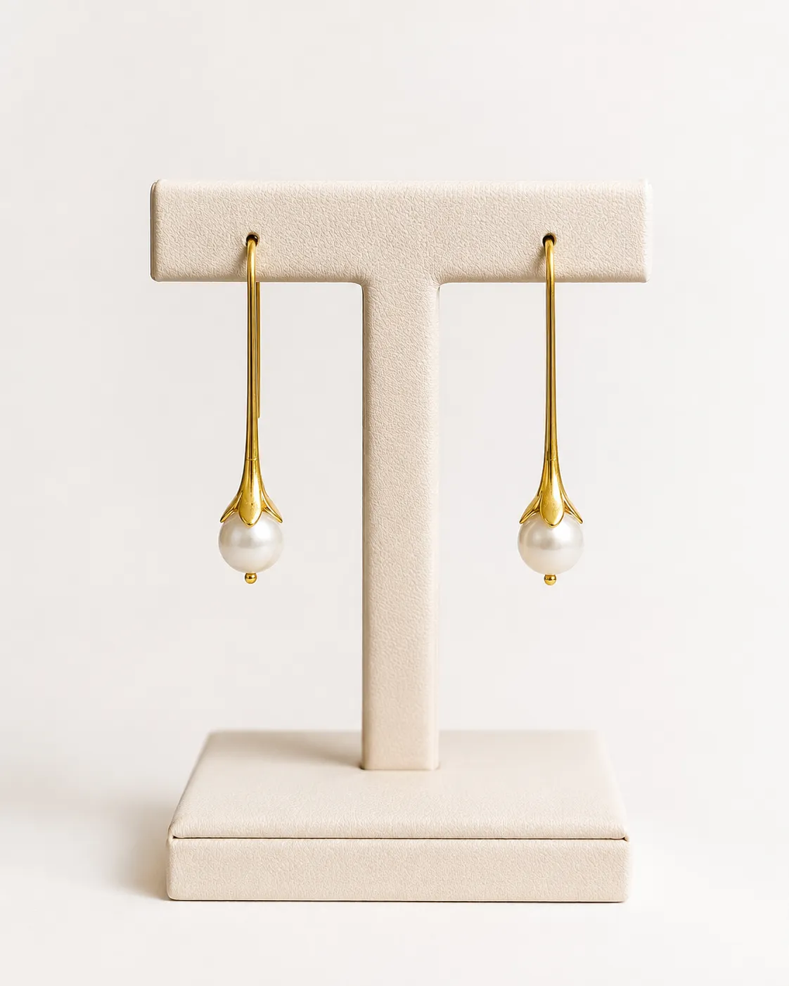 Victoria Jane Pearl Drop orecchini perle oro 18ct pendenti