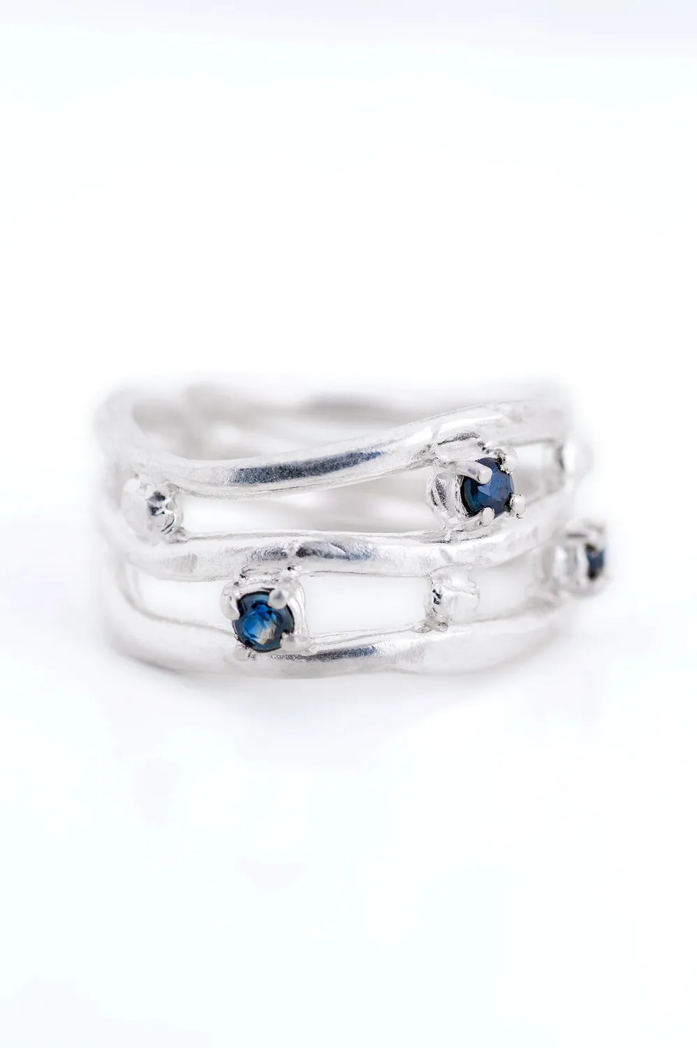 Flor Rubaja Wave Water anello infinito argento zaffiro