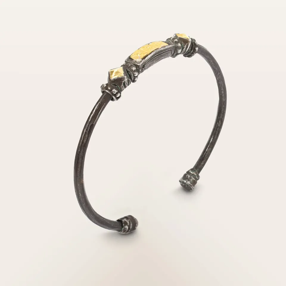 Alfredo Correnti Bracciale Pura rigido essenziale