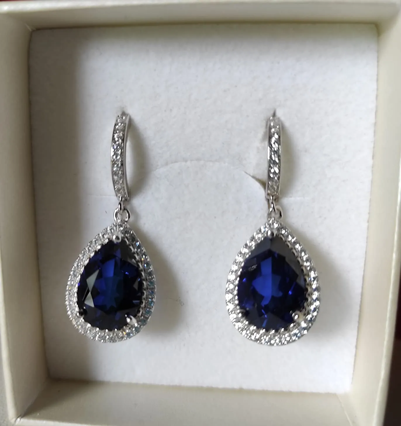 JewelryPalace Orecchini pendenti zaffiro pera oro
