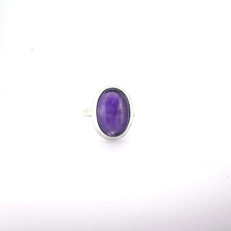 Victoria Jane Silver Amethyst Cabochon anello argento viola
