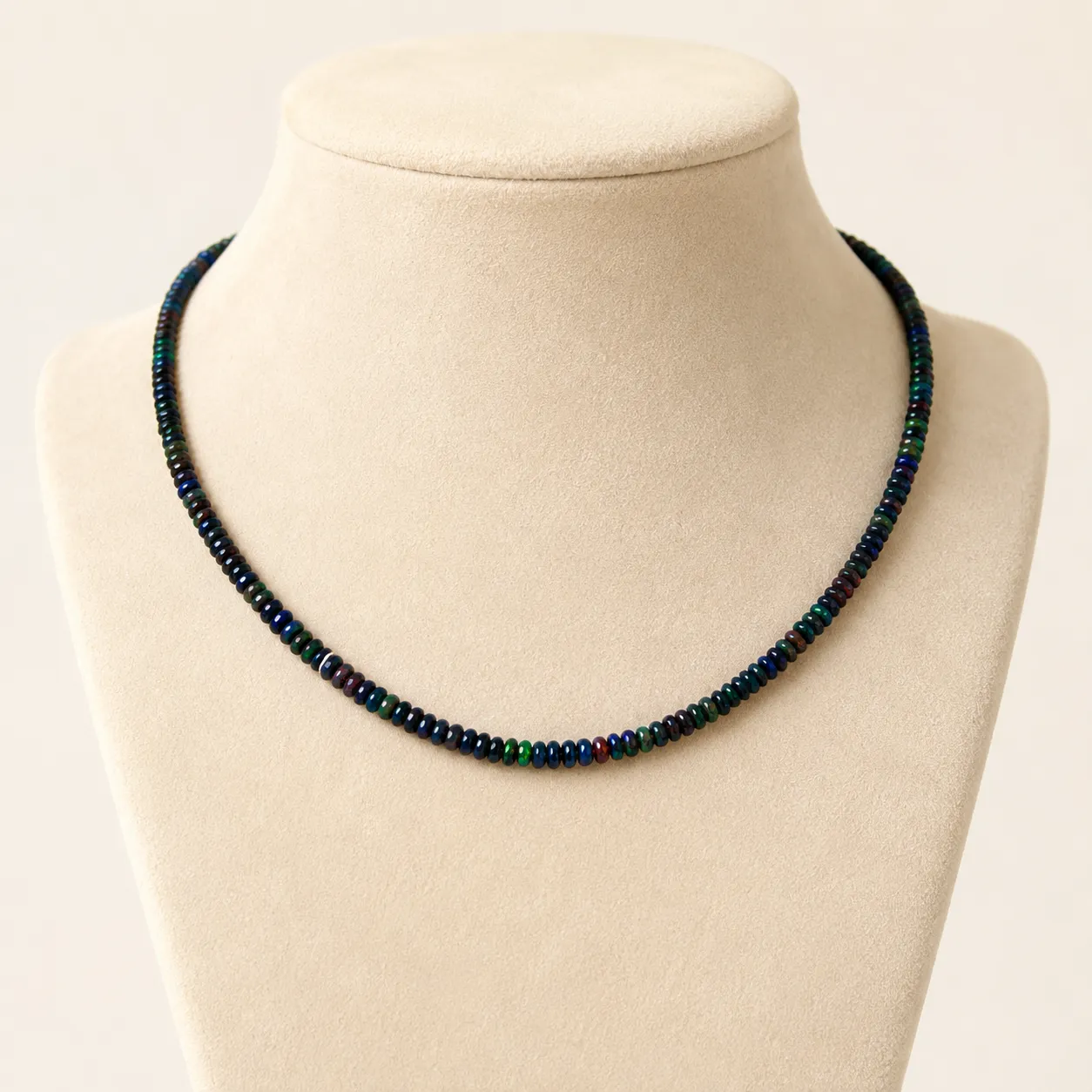 Victoria Jane Multicoloured Midnight Opal collana perle argento