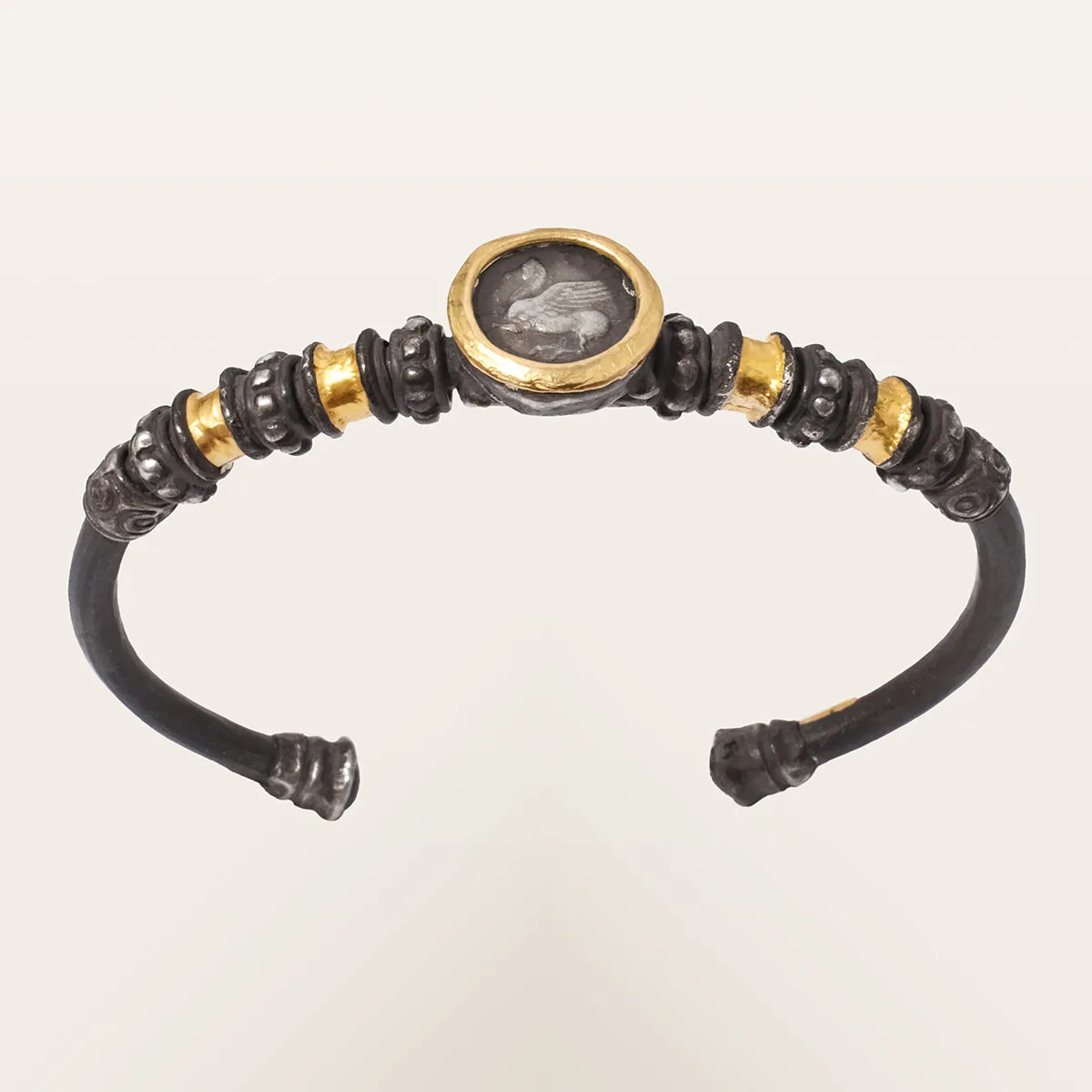 Alfredo Correnti Aeterna bracciale rigido Pegaso