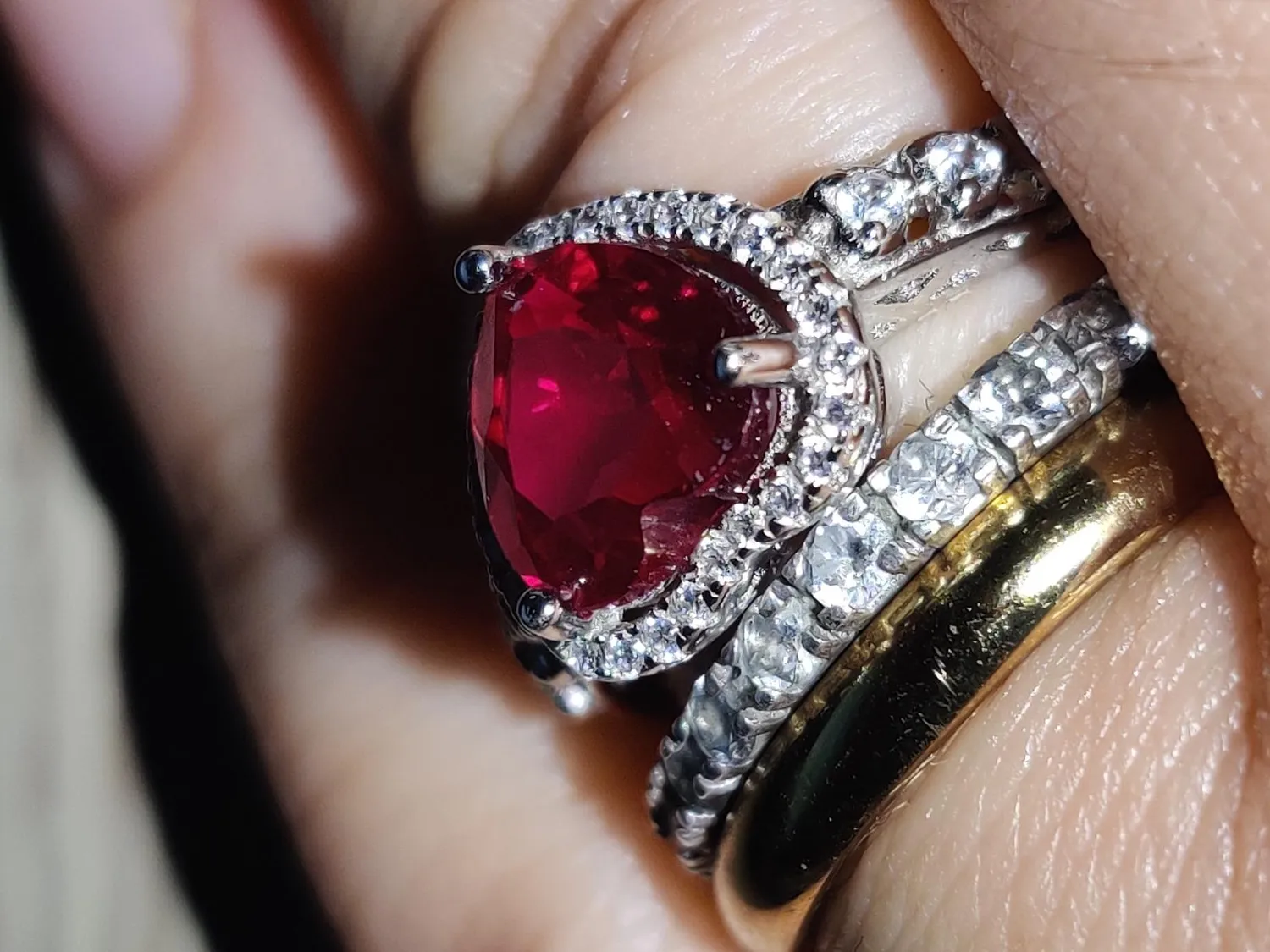 JewelryPalace Cuore dell'Oceano Halo anello rubino 14.5