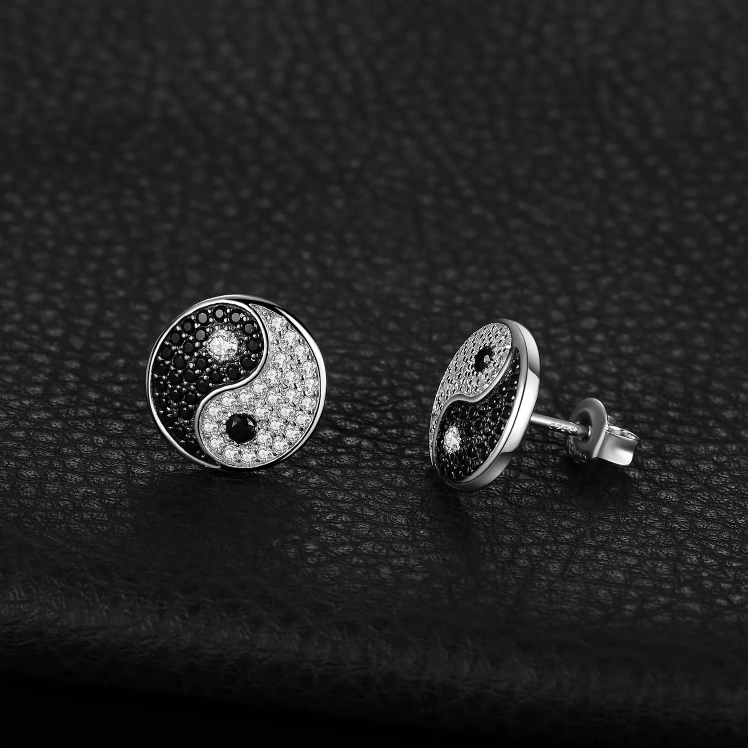 JewelryPalace Ying Yang Taichi Orecchini Bottone Spinello Nero