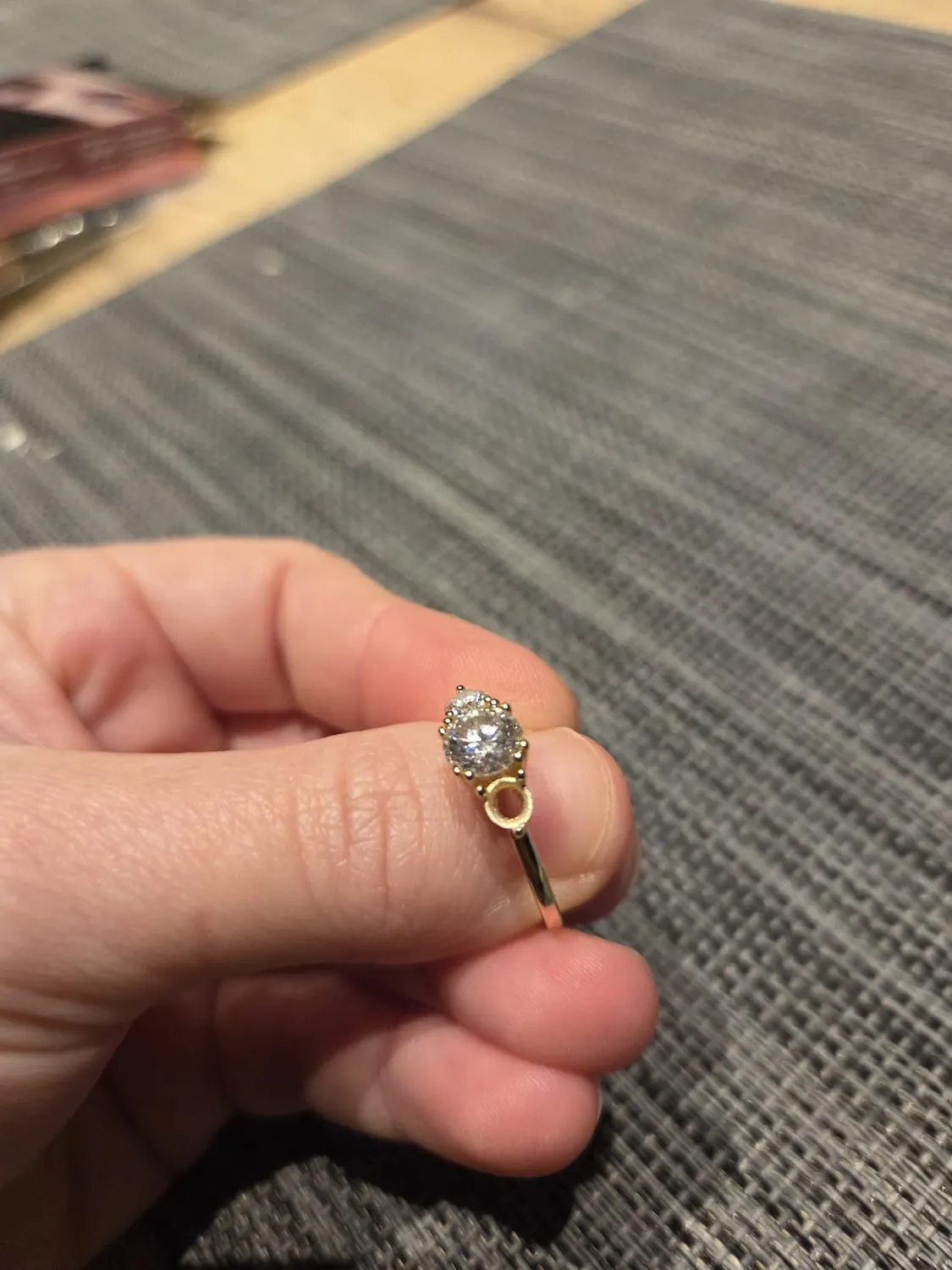 JewelryPalace Moissanite anello tre pietre oro rosa 14.5