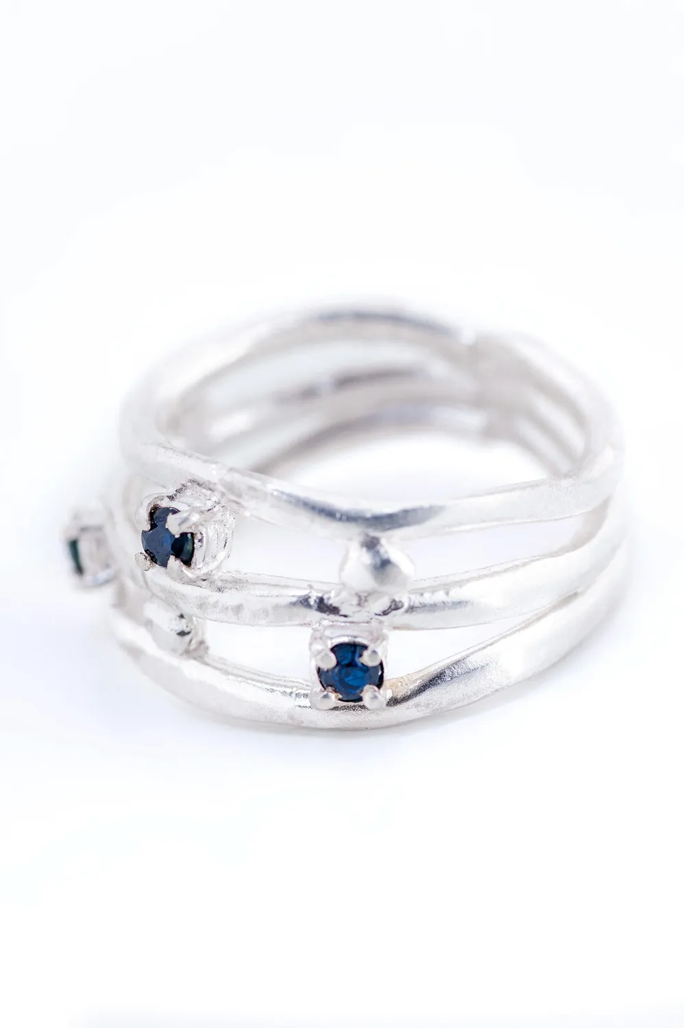 Flor Rubaja Wave Water anello infinito argento zaffiro