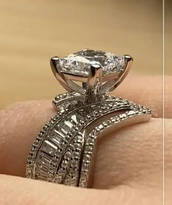 JewelryPalace Vintage Halo Anello Farfalla Zirconia Cuore