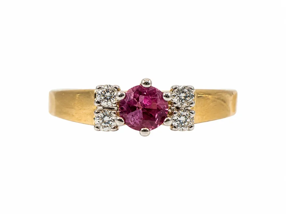 Victoria Jane Four Diamond anello oro 18ct rubino vintage