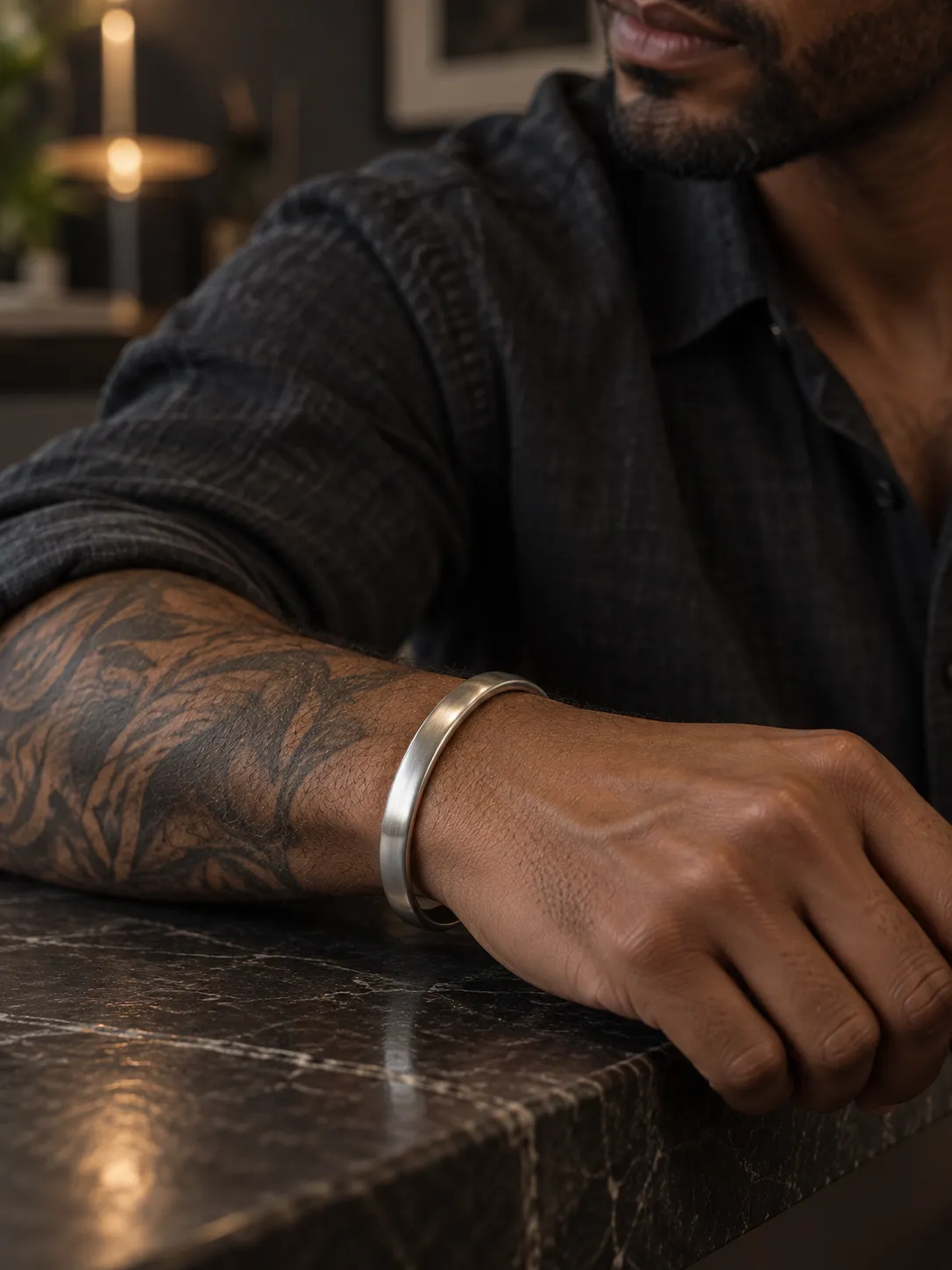 Victoria Jane Sterling Silver Torc bracciale uomo satinato