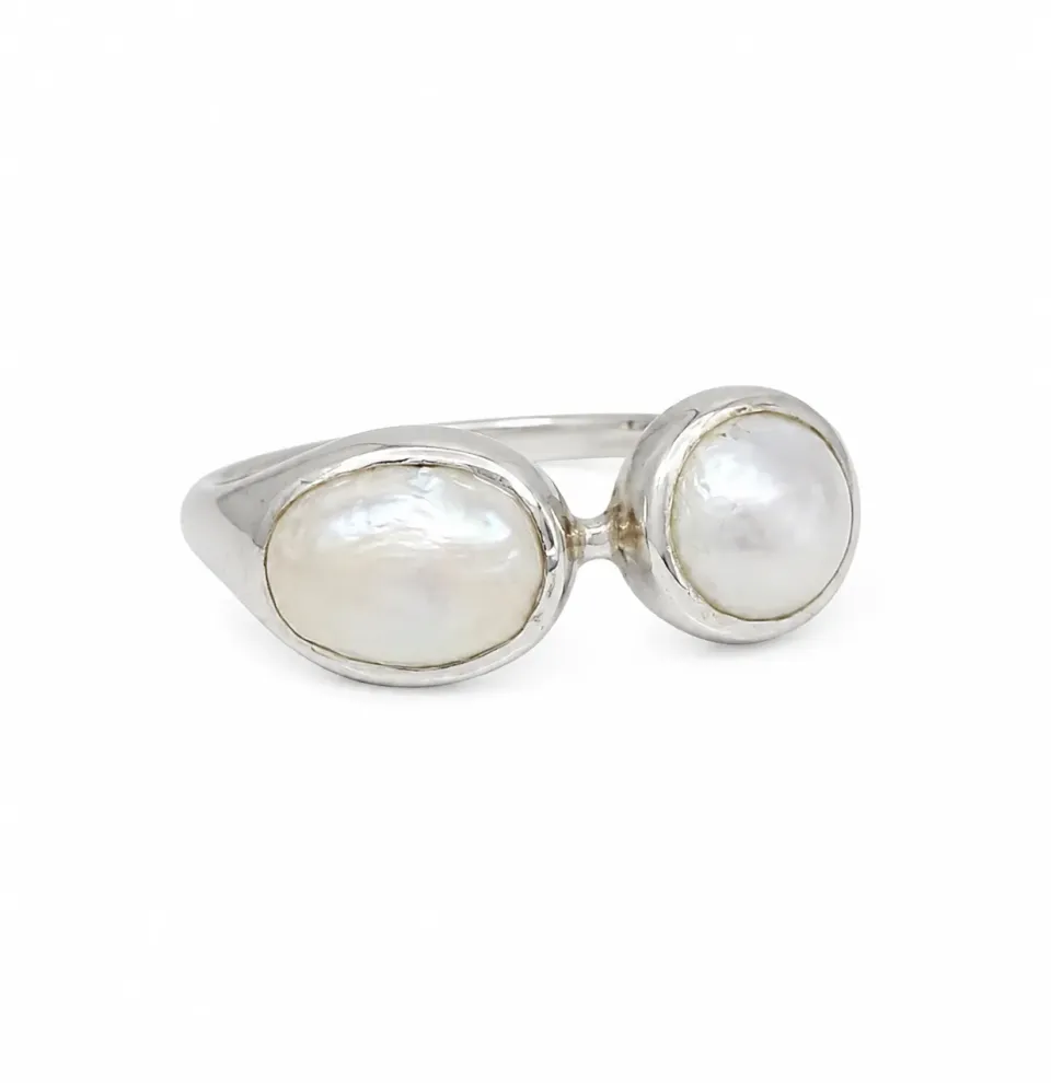 Victoria Jane Freeform anello argento perla dolce