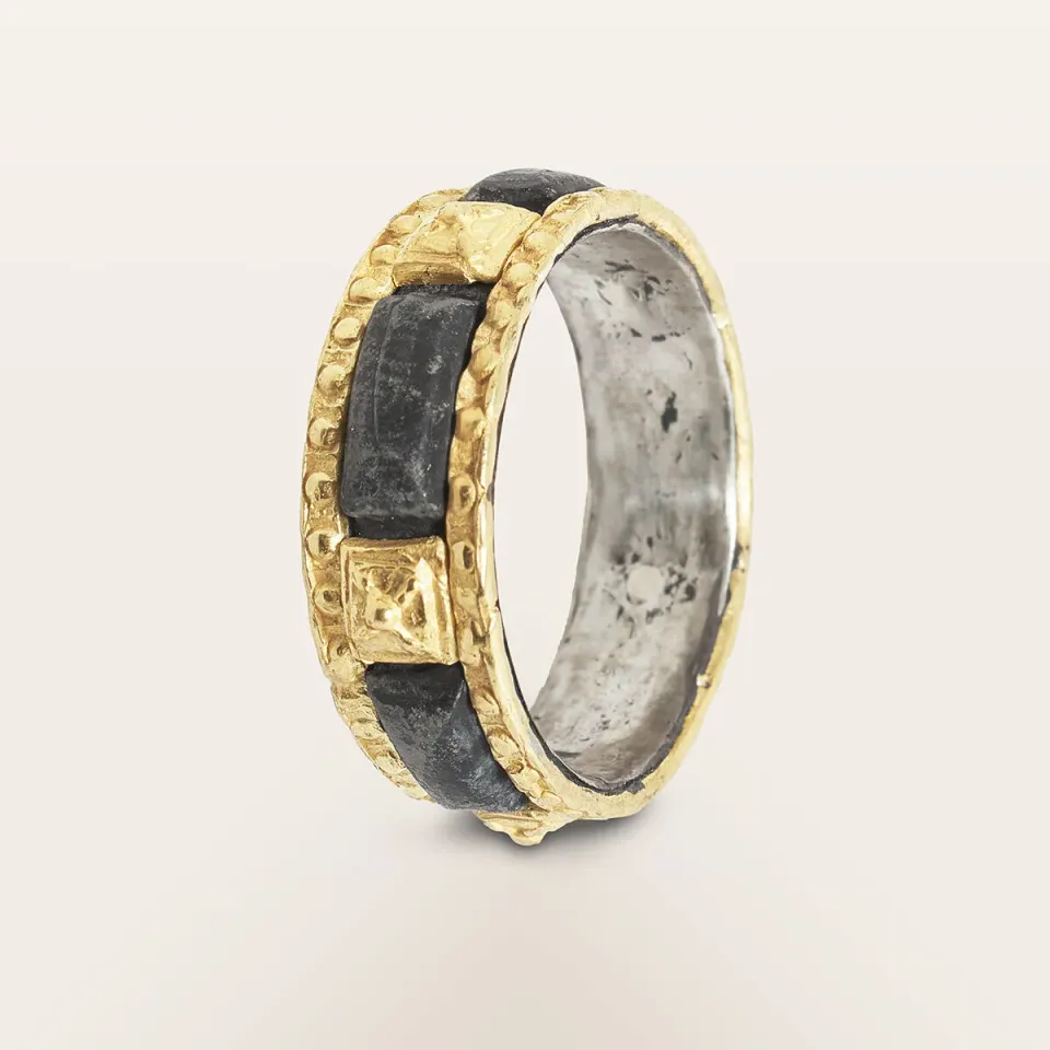 Alfredo Correnti Classici Fascia Medievale anello
