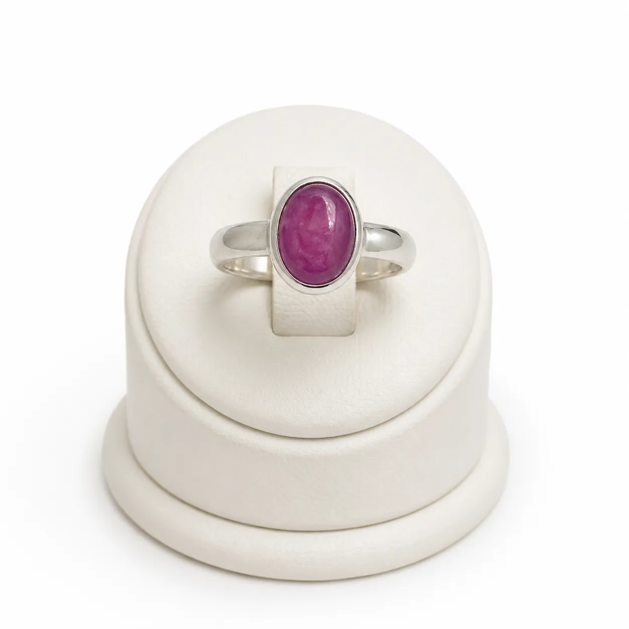 Victoria Jane Oval Ruby anello argento rubino ovale