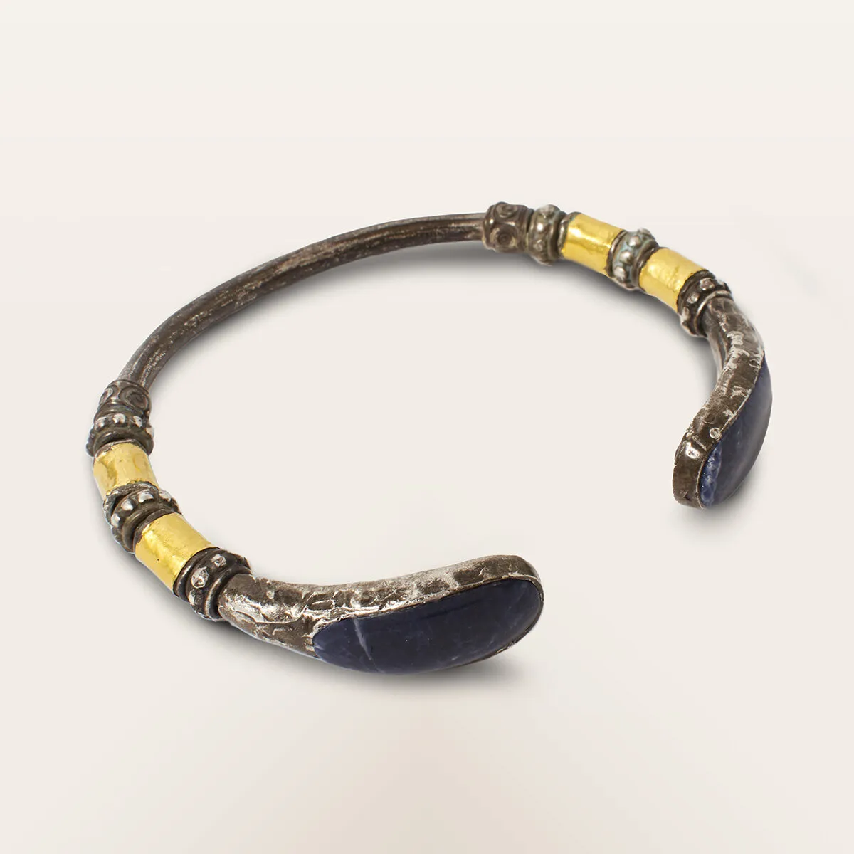 Alfredo Correnti Gea bracciale elegante