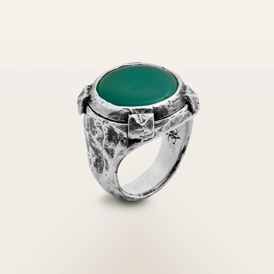 Alfredo Correnti Gea Crisopasio anello pietra verde