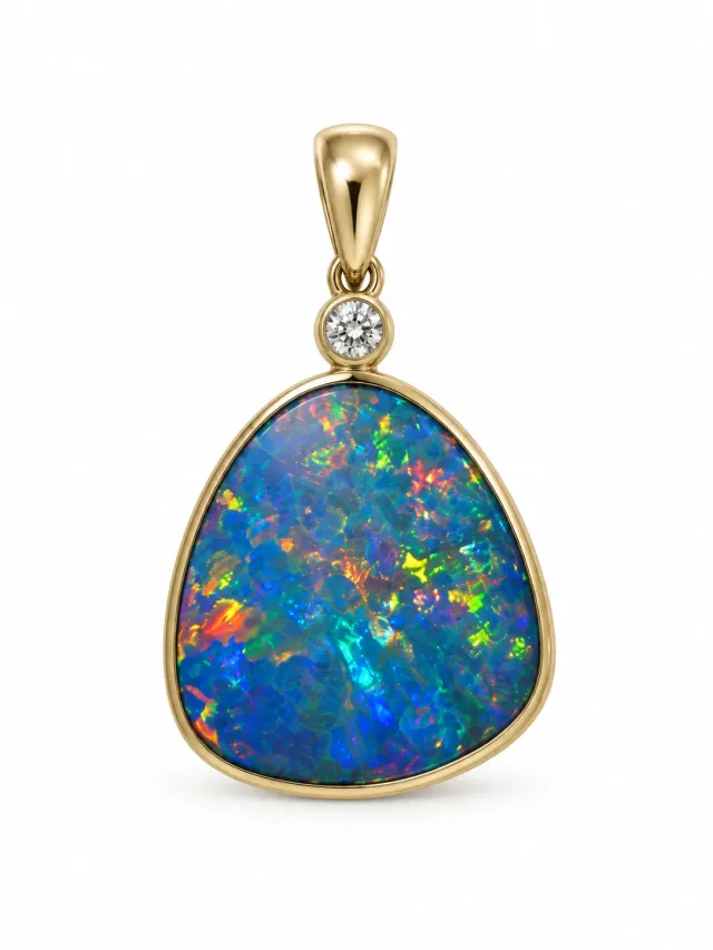 Victoria Jane Opal Diamond ciondolo oro 9ct con opale