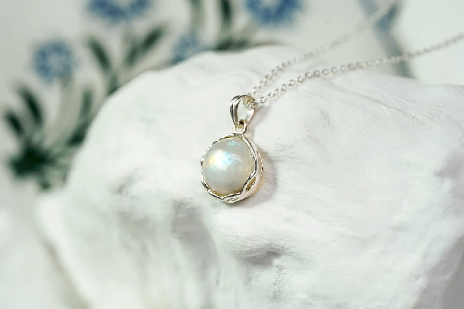 Victoria Jane Moonstone Round collana argento luna