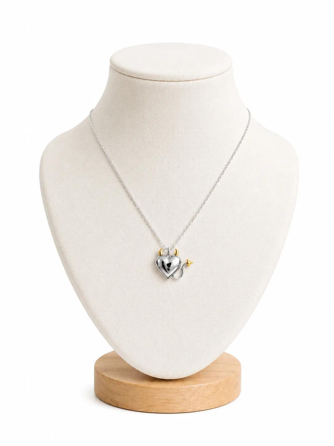 Victoria Jane Devil Heart collana argento cuore