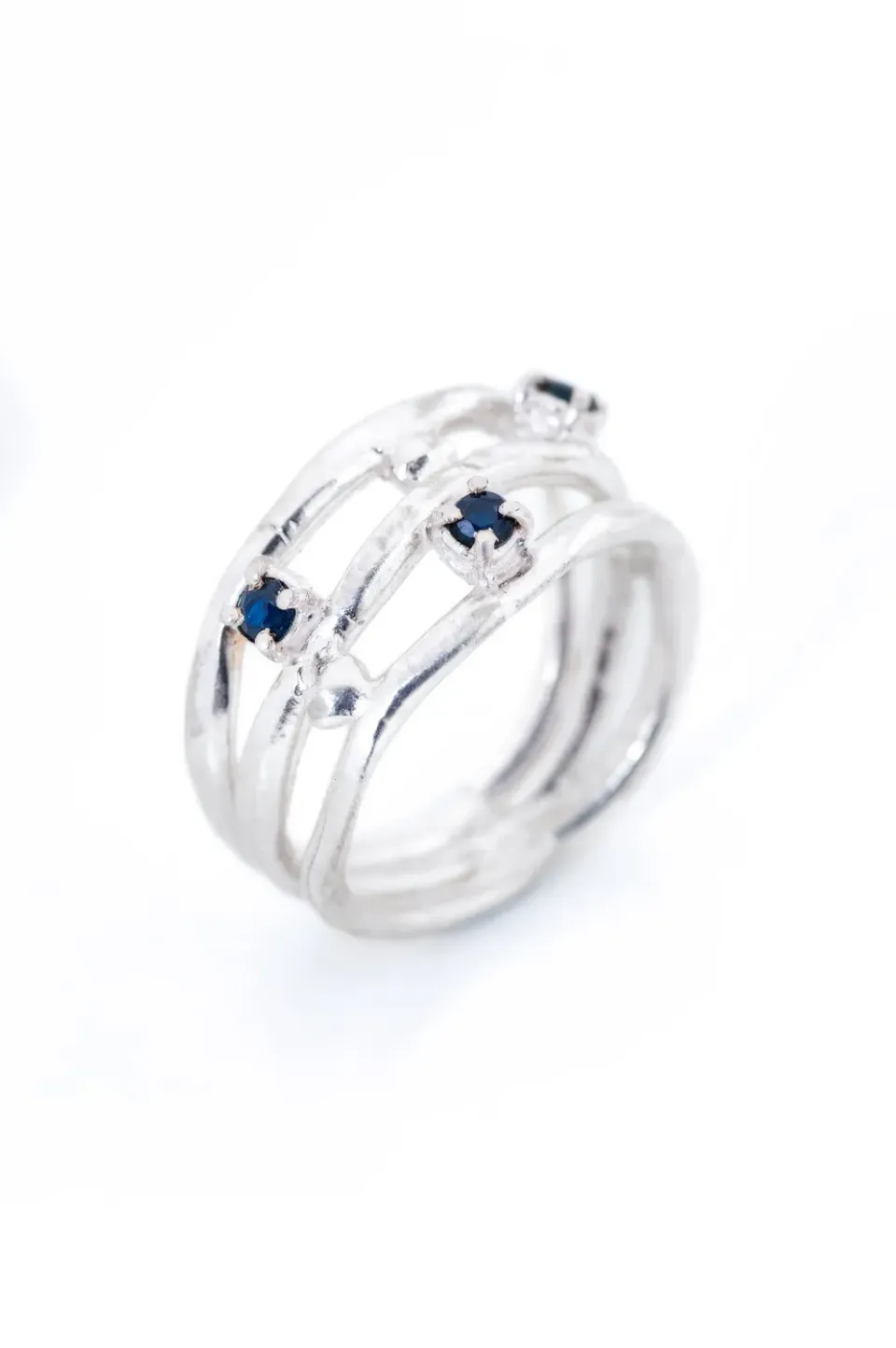 Flor Rubaja Wave Water anello infinito argento zaffiro
