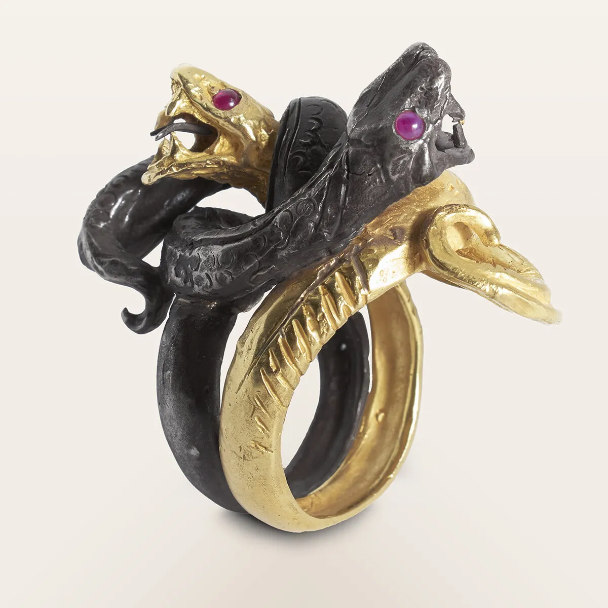 Alfredo Correnti Spira anello Machia in oro misura anulare