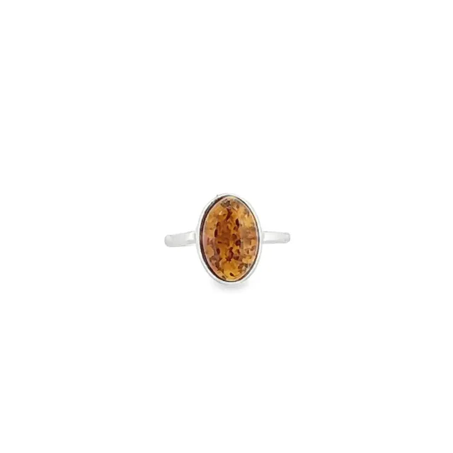 Victoria Jane Oval Amber anello ambra ovale