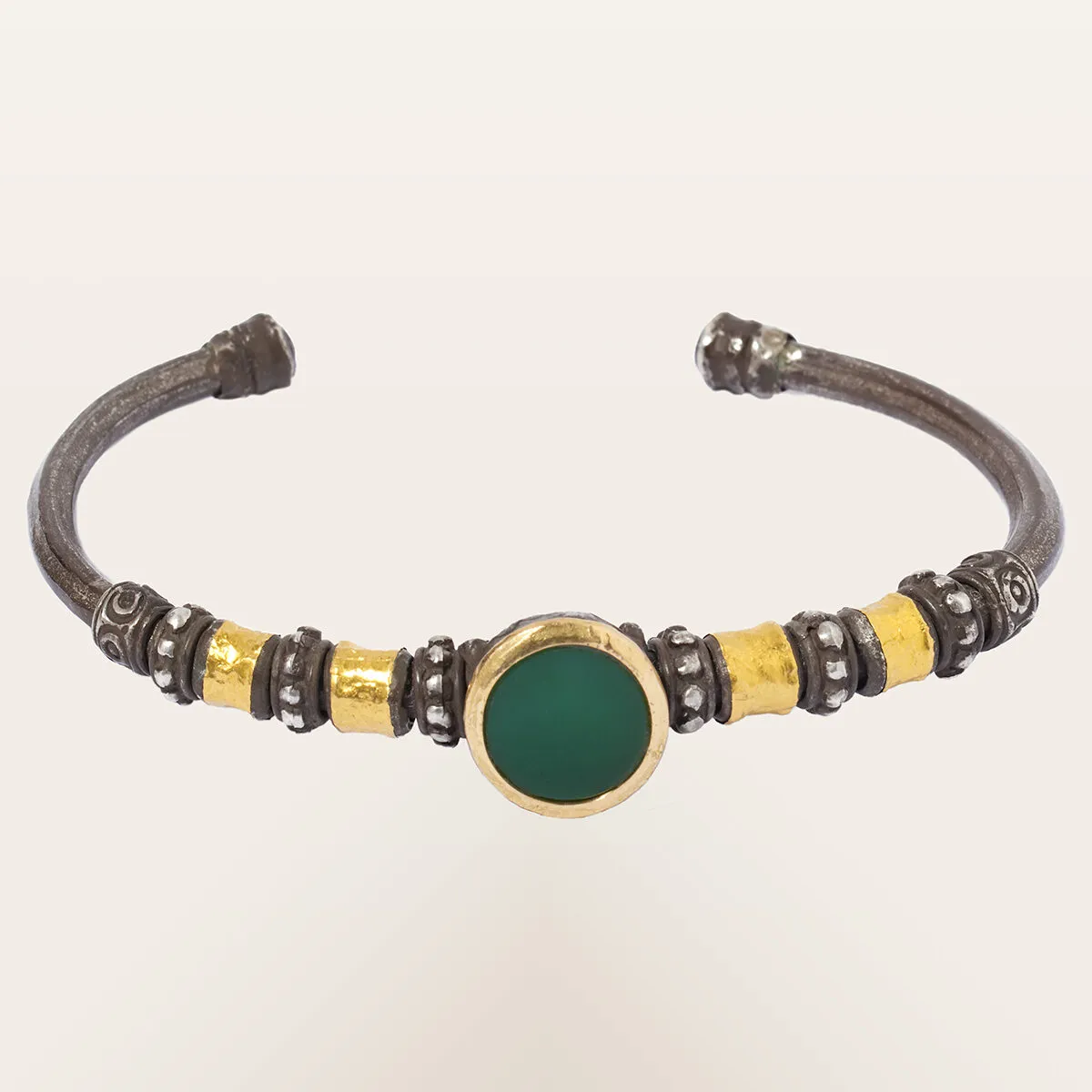 Alfredo Correnti Pura bracciale con pietra